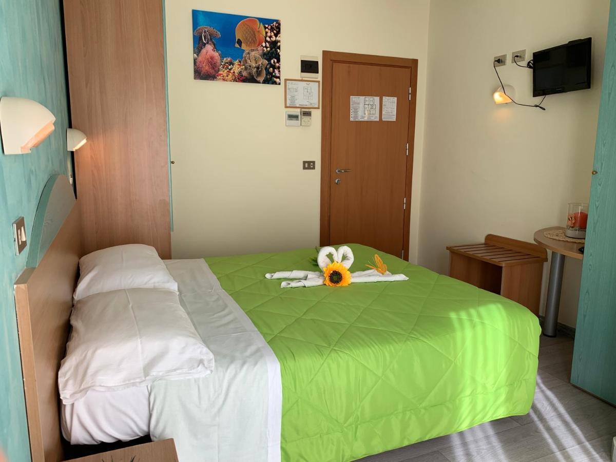 Hotel Palma Benessere Rimini Extérieur photo