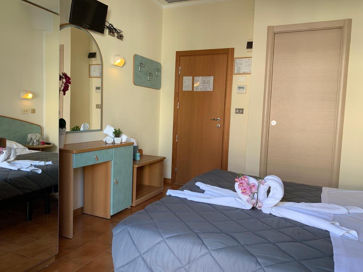 Hotel Palma Benessere Rimini Extérieur photo